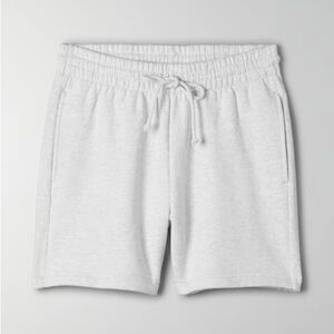 Aritzia TNA Cozy Fleece Boyfriend 6” Sweatshort - Heather Cloud White